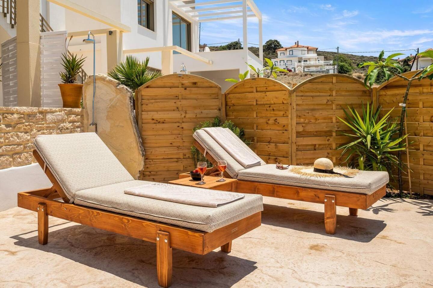 Ammokrinos Luxury Homes,150M From The Beach Kalamaki  Exterior foto