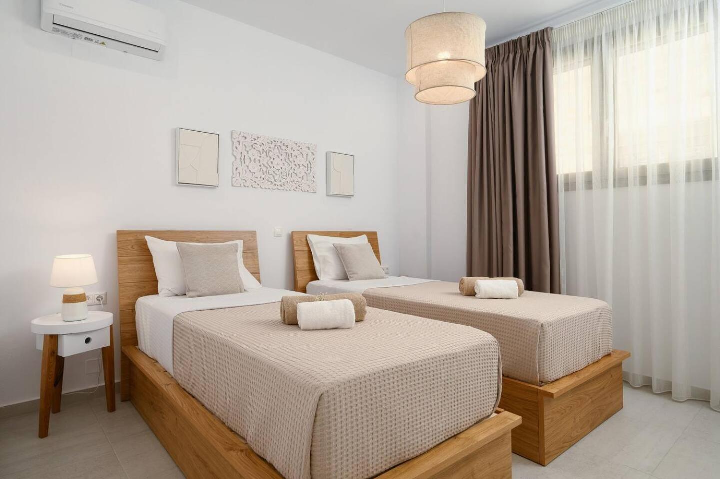 Ammokrinos Luxury Homes,150M From The Beach Kalamaki  Exterior foto