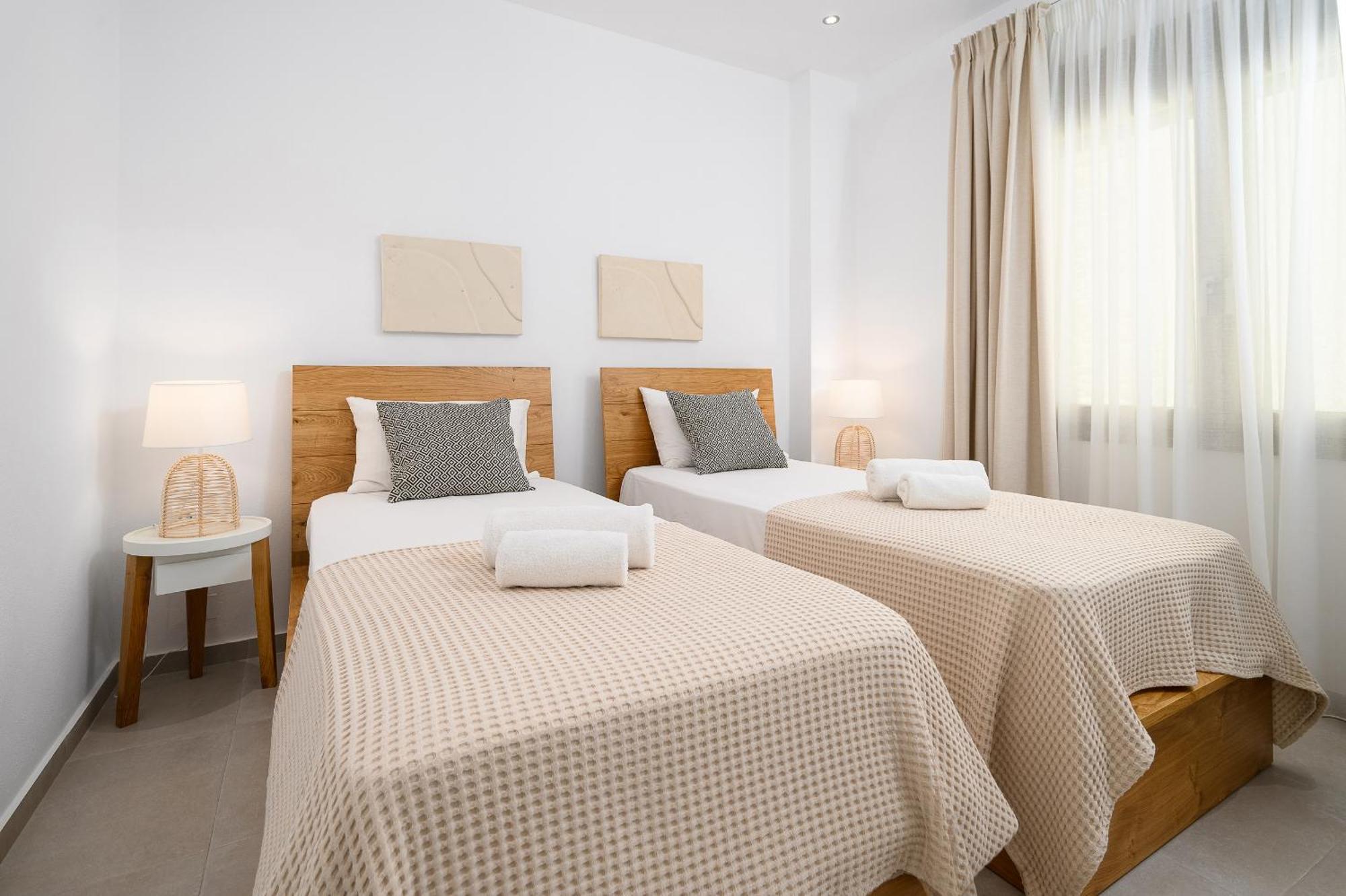 Ammokrinos Luxury Homes,150M From The Beach Kalamaki  Exterior foto